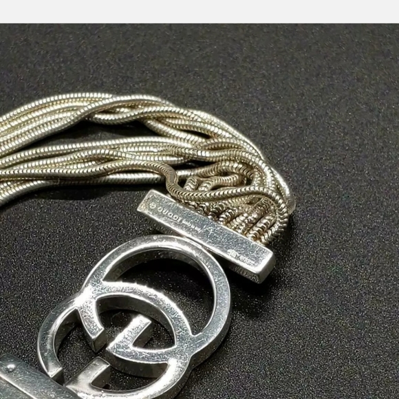 SALE!!! GUCCI DOUBLE GG BRACELET! π€© 6.7 inches - Picture 6 of 15